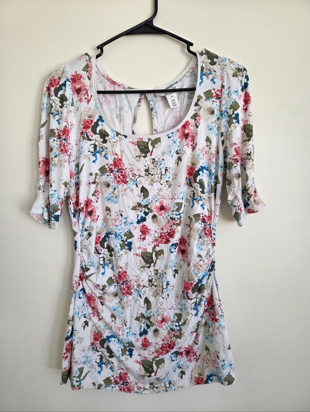White House Black Market White Floral Scoop-Neck Blouse with Pink & Blue Accents